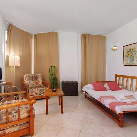 Casa Vespa Armacao de Pera